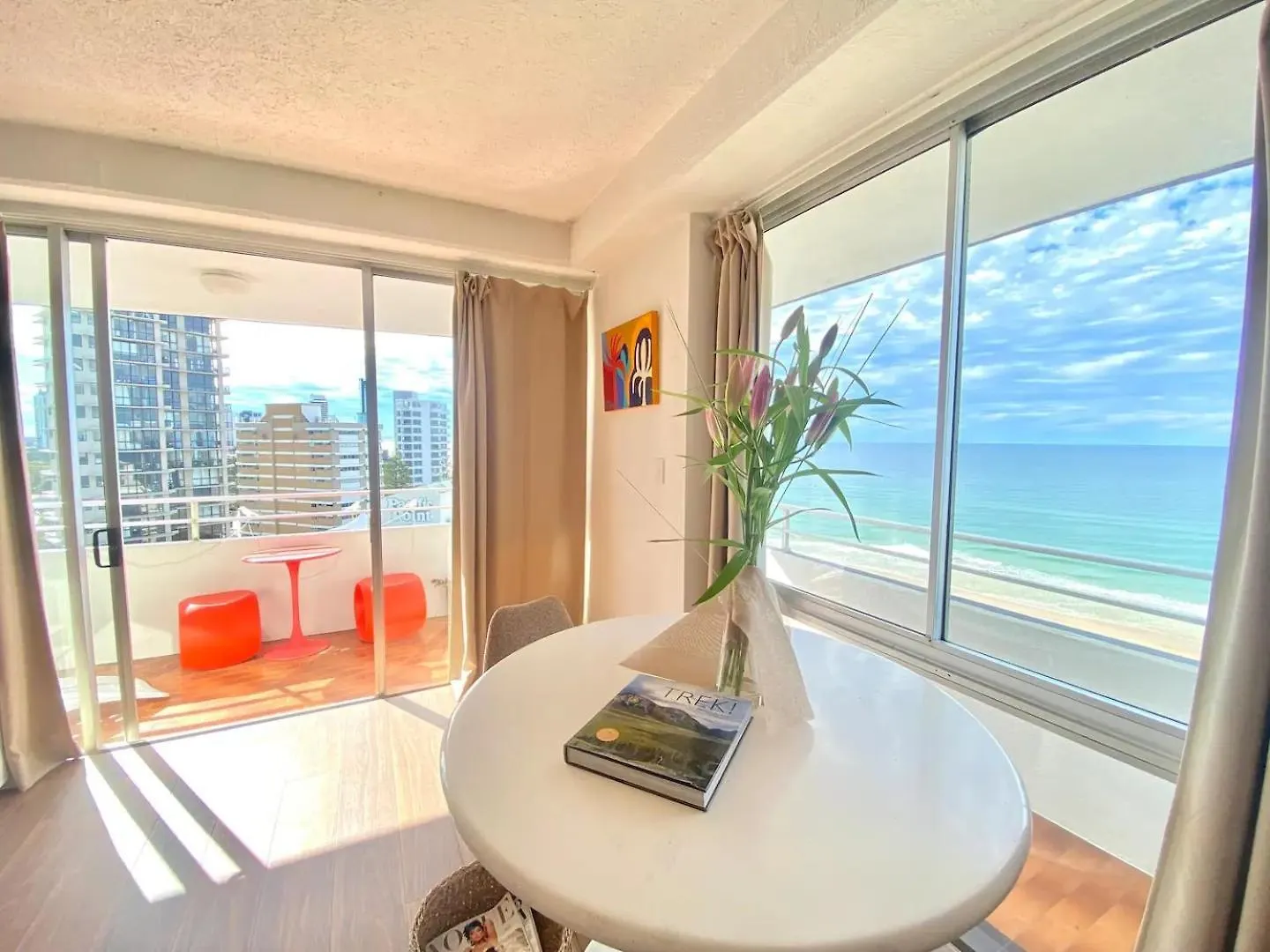 Apartment Absolute Beachfront Main Beach Gold Coast